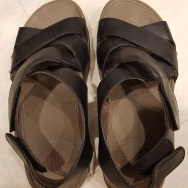 Preloved / Preowned / Used Fitflop Sepatu Sandal Pria Original