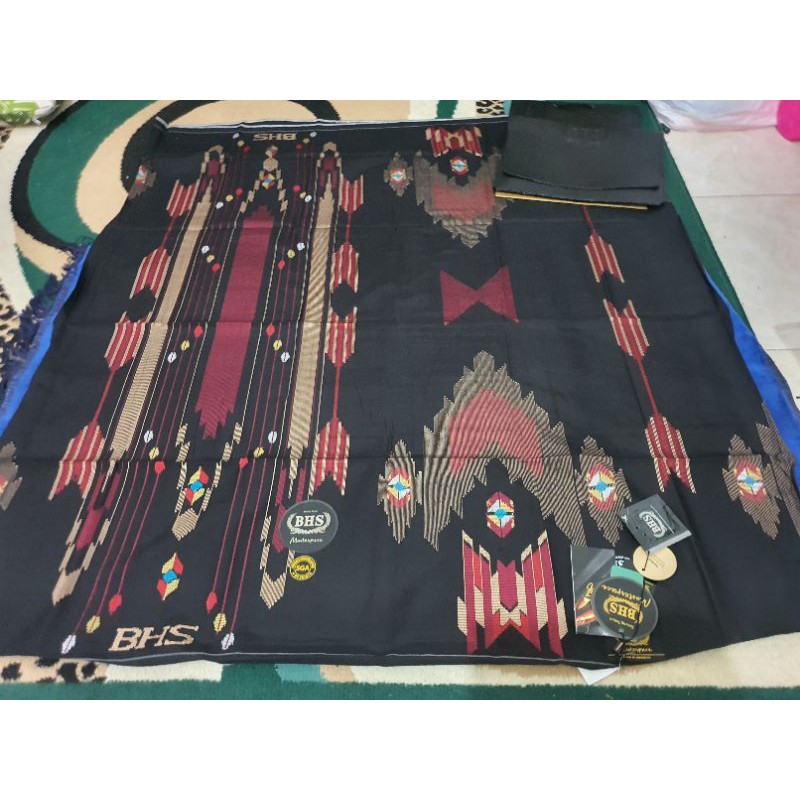 Sarung BHS GOLD SGA Hitam