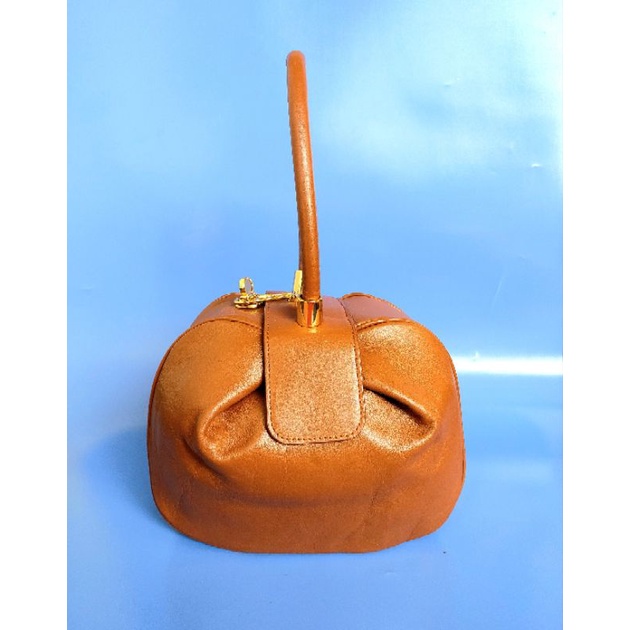 Ala gabriela hearst bucket bag