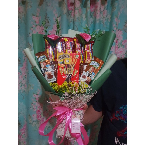 

Buket Snack +hiasan/buket ultah/buket wisuda/buket snack murah