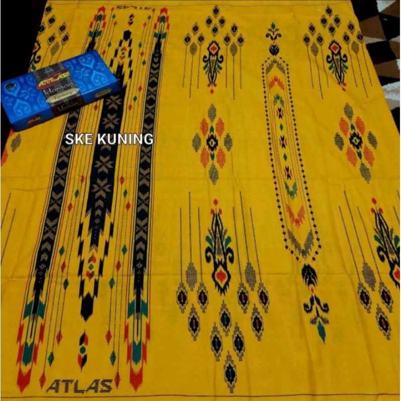 Sarung atlas idaman harmoni akasia/idaman kembang