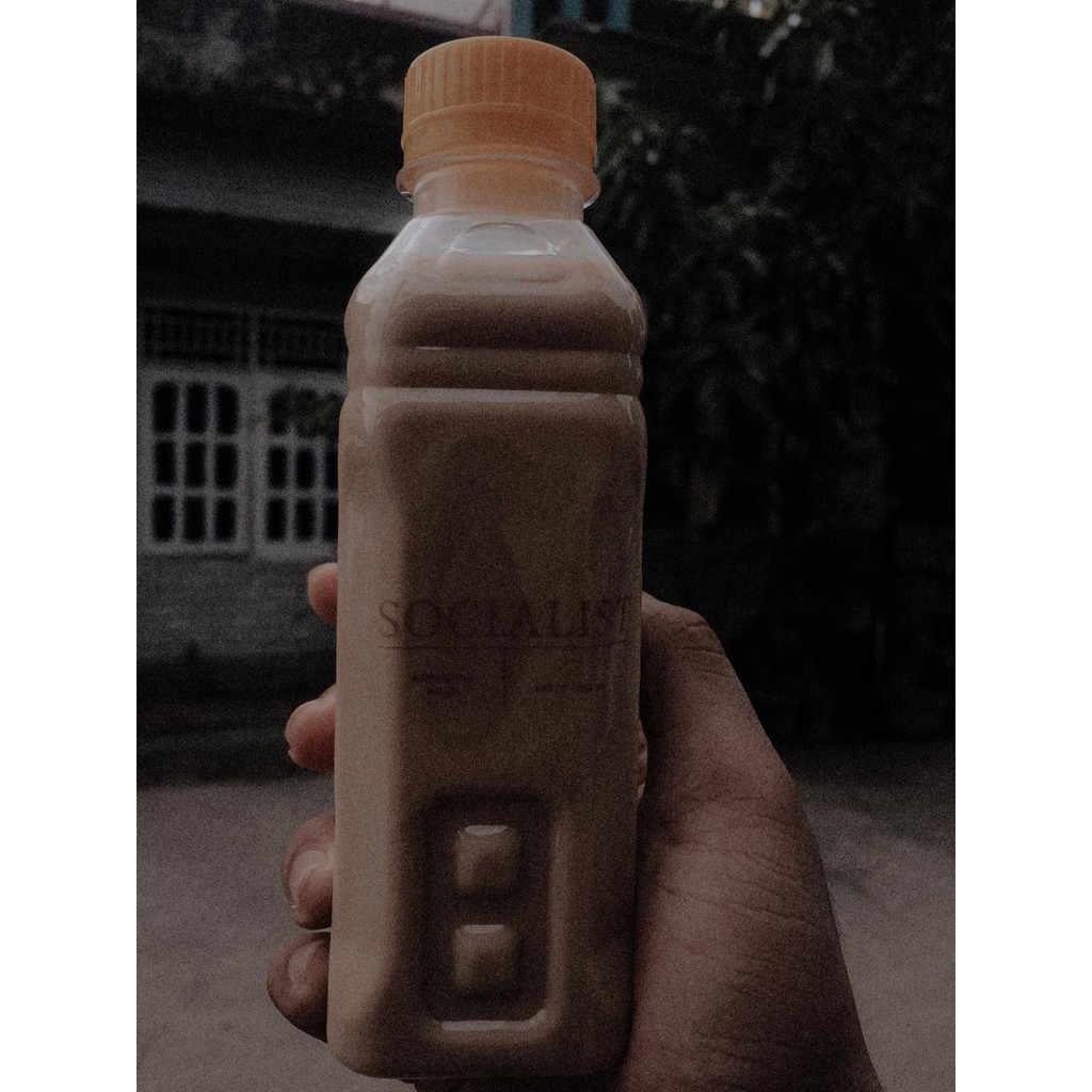

Kopi susu Socialist 250 mL
