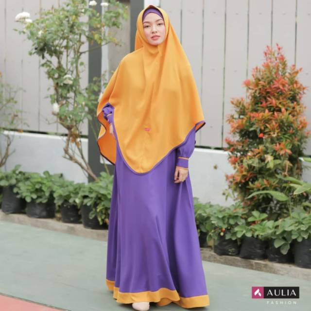 Set Azeeza Berry by AULIA