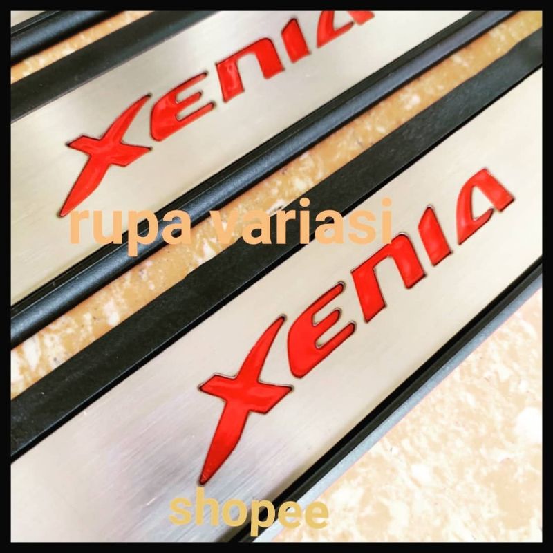 sill plate silplate pintu injakan samping mobil daihatsu xenia 2022 2023 2024 2025 lampu led biru