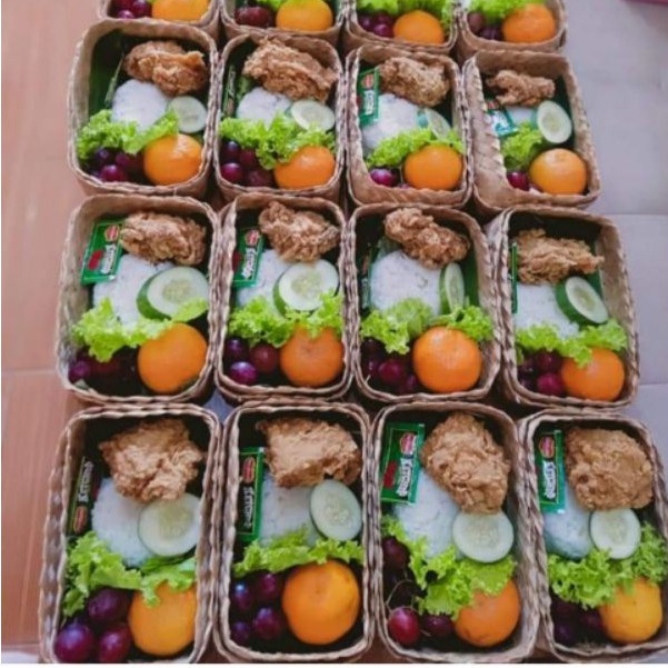 Besek Tempat Buah, berkat genduri, suvenir, parsel / sesek anyaman bambu Unik