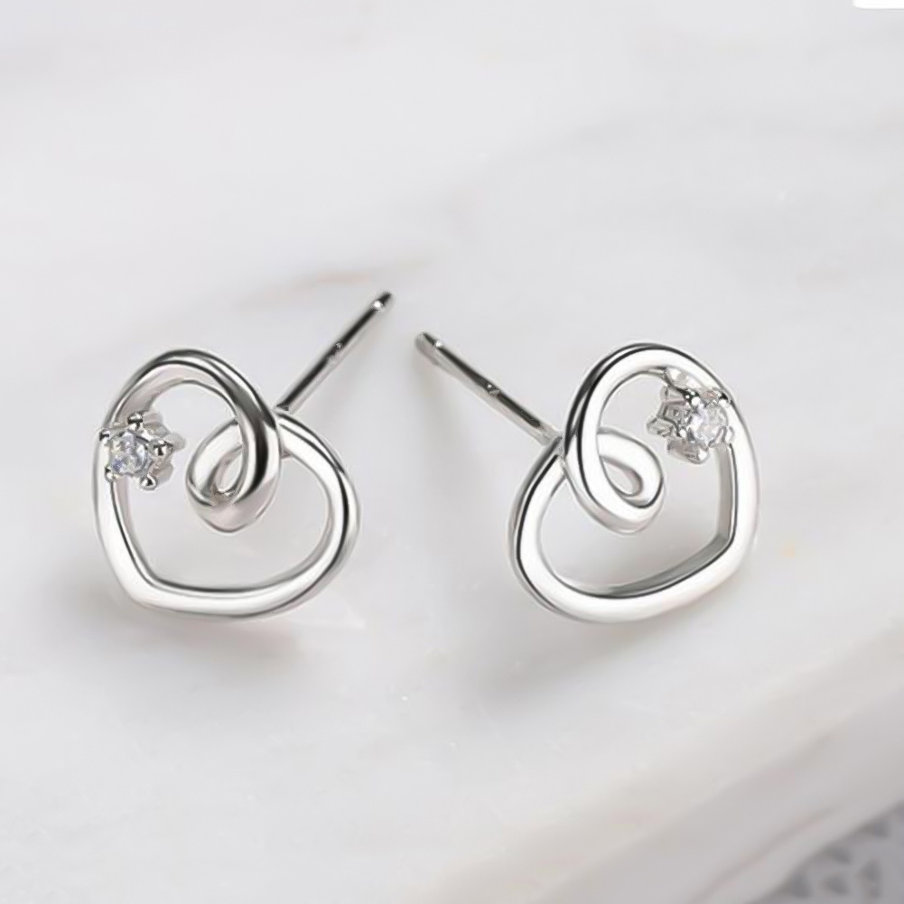 Hu Hu Hu Hu Hu Alat Bantu Pasang Kacamata♡ Anting Stud Berlian Imitasi Bentuk Hati Model Hollow Untuk Wanita