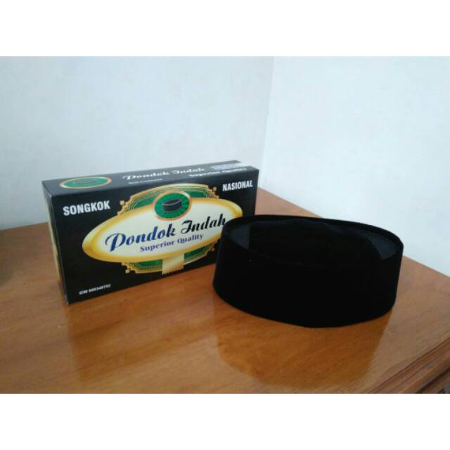 Songkok kopiah peci bludru hitam polos AC, keperluan sholat PI Pondok Indah murah