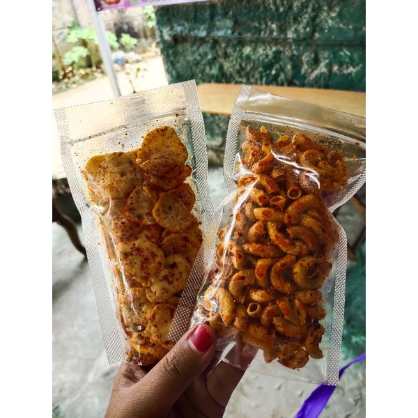 

seblak kering kerupuk / makaroni