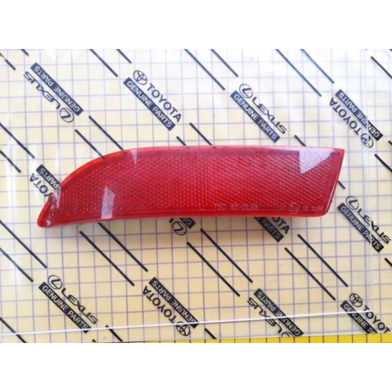 MATA KUCING / REFLEKTOR BEMPER BELAKANG NEW AVANZA