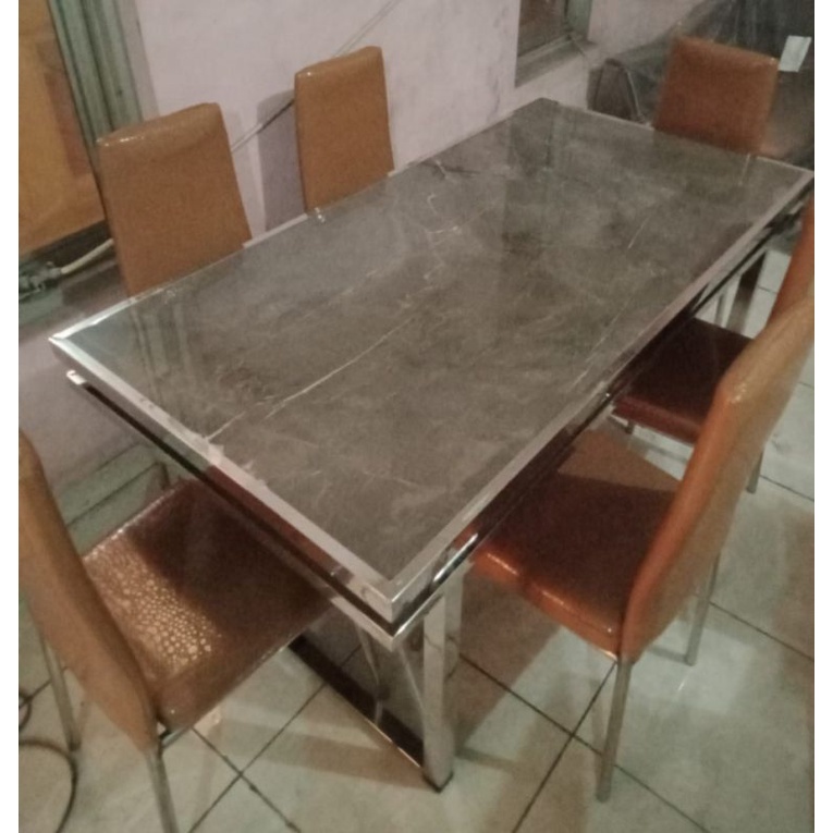 Meja Makan Bahan Marmer 6 Kursi (Bekasi)