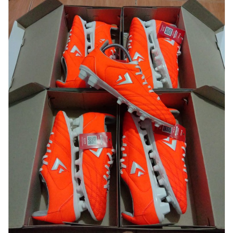 Sepatu Sepakbola Sevspo Kempo FG
