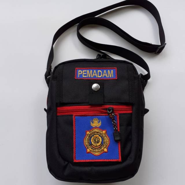 Tas R I G J H M Tas selempang Hitam logo Damkar