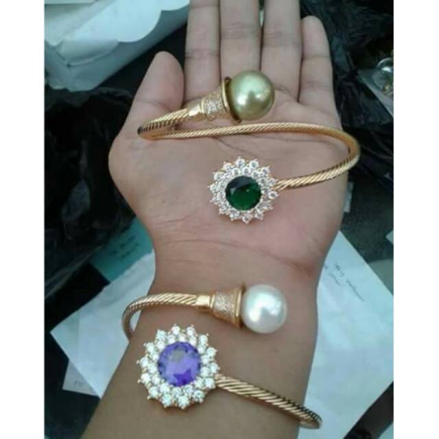 Gelang rhodium