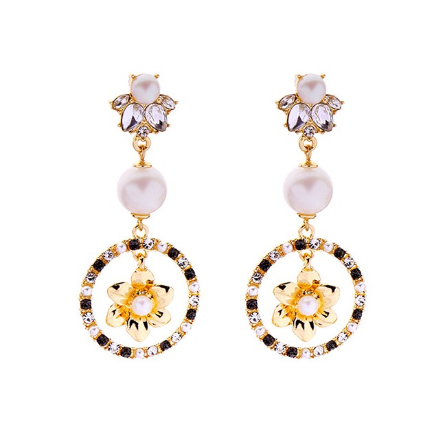 LRC Anting Tusuk Fashion Gold Pearl-studded Flower Earrings F67649