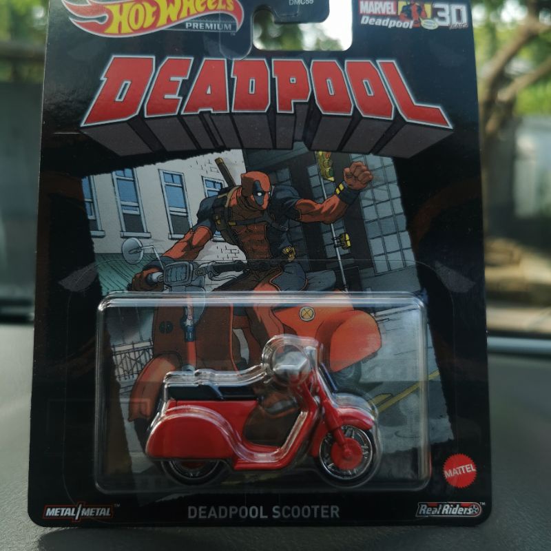 Hot Wheels DEADPOOL SCOOTER red yellow merah kuning Marvel comics retro entertainment