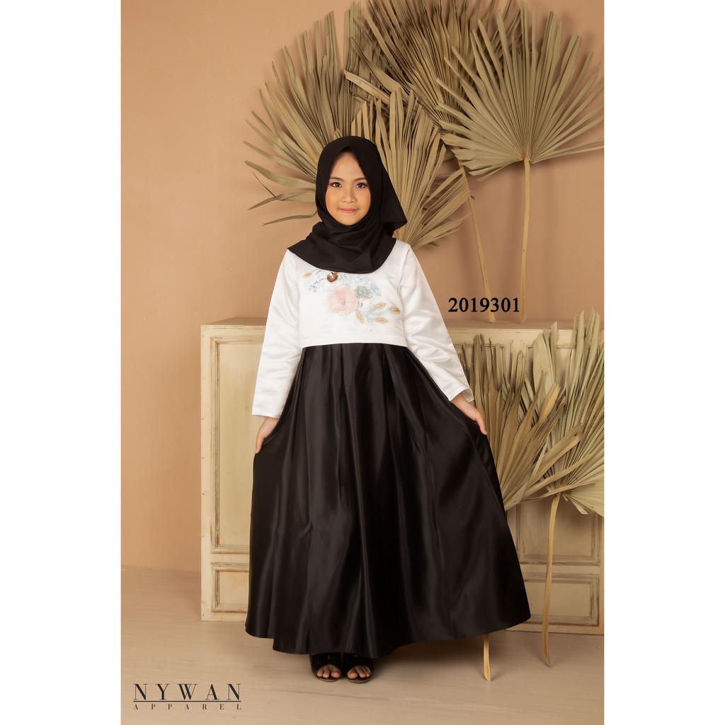 Nywan Apparel Baju muslim Gamis satin Anak perempuan 2019301 Termasuk Hijab untuk usia 1,2,3,4,5,6,7,8,9,10,11,12 tahun