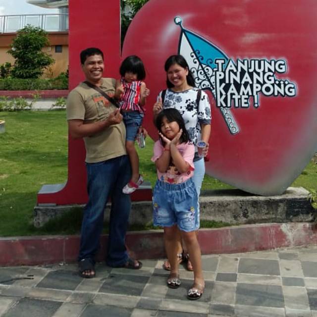 sherlyaprilsimanjuntak