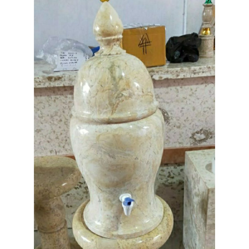 Guci Tempat Air Minum