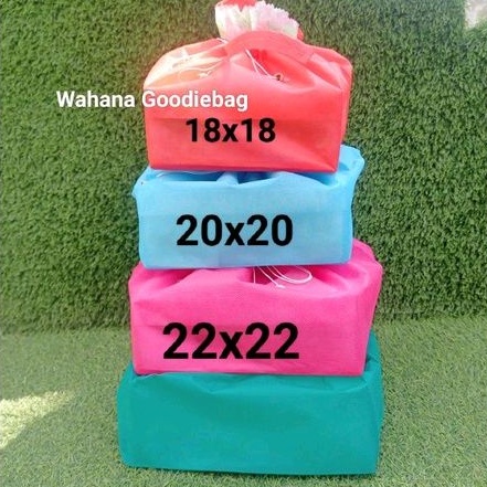 

(60pcs)tas serut polos hajatan /besek/dus/box/kotak nasi