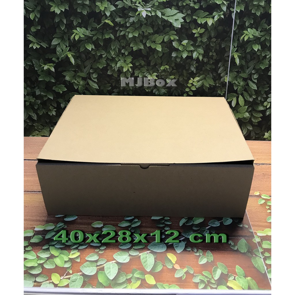 

Kardus Uk. 40x28x12 cm......Die cut untuk packing aksesoris dll, model box pizza