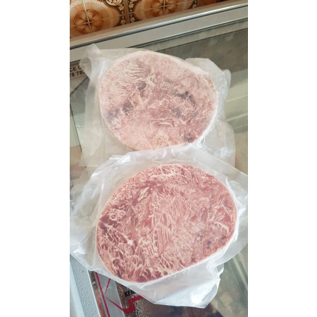 

Daging meltiq wagyu