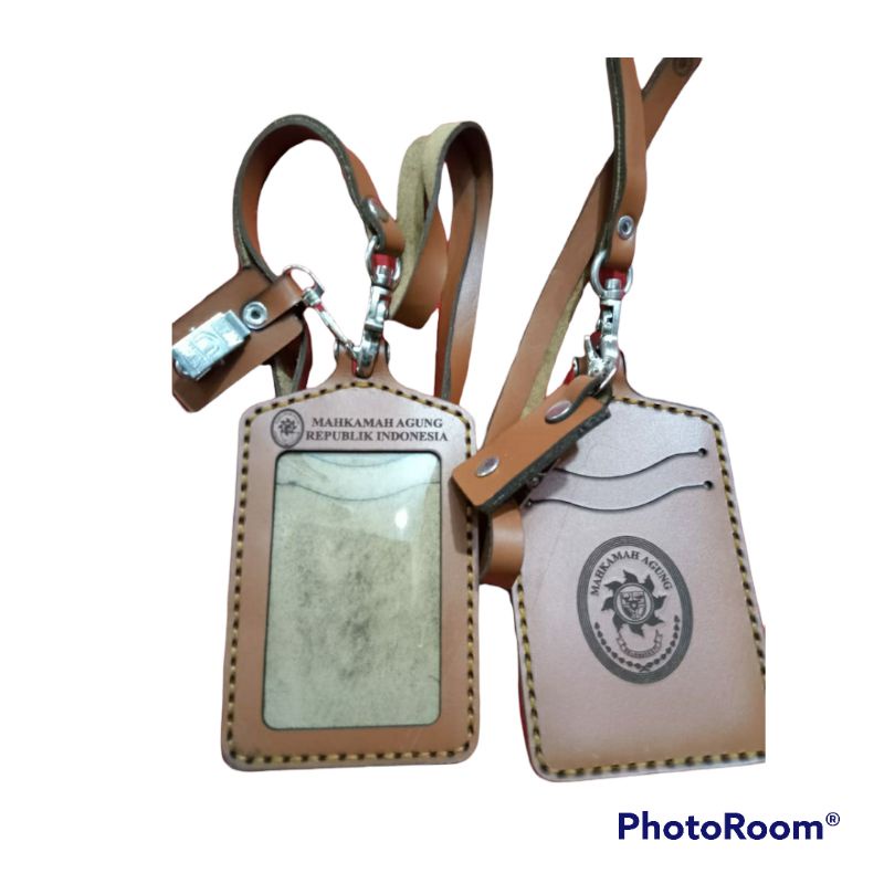 

NAMA TAG ID CARD HOLDER, KALUNG ID CARD MAHKAMAH AGUNG RI KULIT ASLI