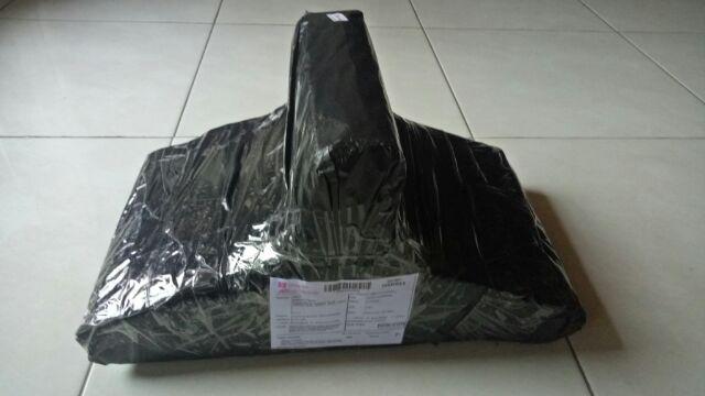 Hanger Laundry Plastik Isi 12pcs/ Gantungan Baju Hitam / Warna /gantungan Baju Dewasa / Hanger Warna