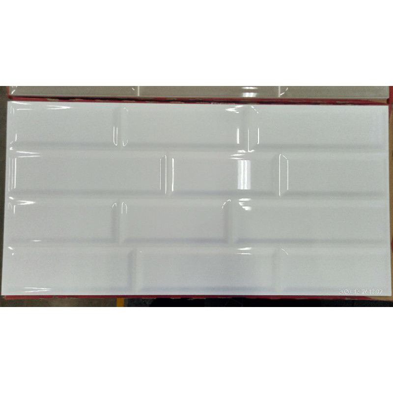 KERAMIK DINDING DAPUR KAMAR MANDI ROMAN DTUBE WHITE 30X60 KW1
