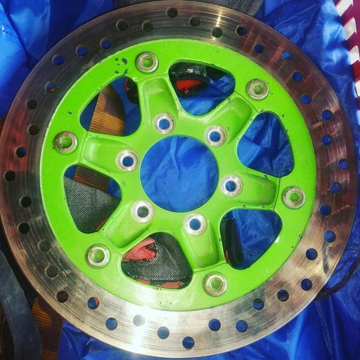 Cakram Depan Tiger Revolution