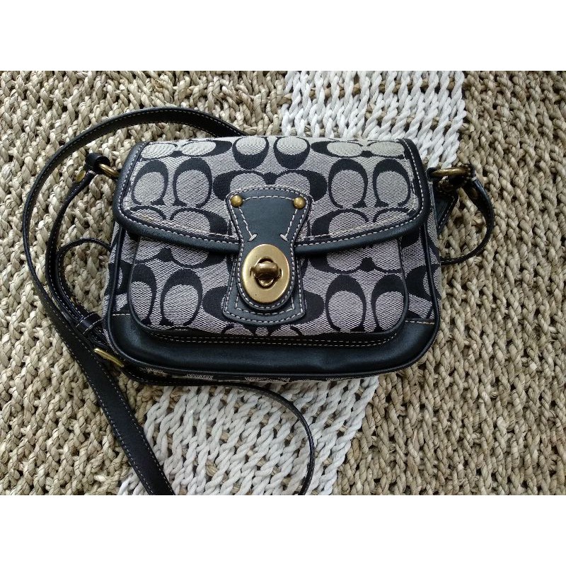 ❤️SOLD❤️ Coach cricket mini crossbody