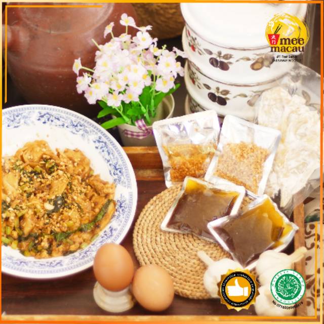 PAKET PANGSIT GORENG LE GINO SIAP MAKAN | Pangsit 8 + Minyak Bawang 1 + Bumbu 2 + Bawang Putih 1