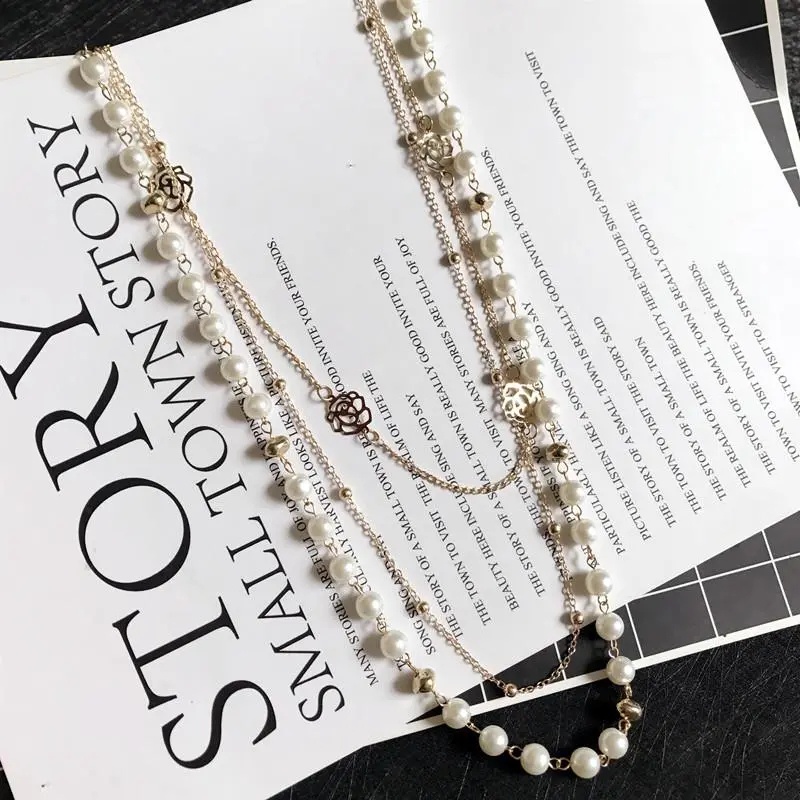 Kalung Rantai Banyak Lapis Dengan Liontin Bunga Mawar Aksen Mutiara Untuk Wanita