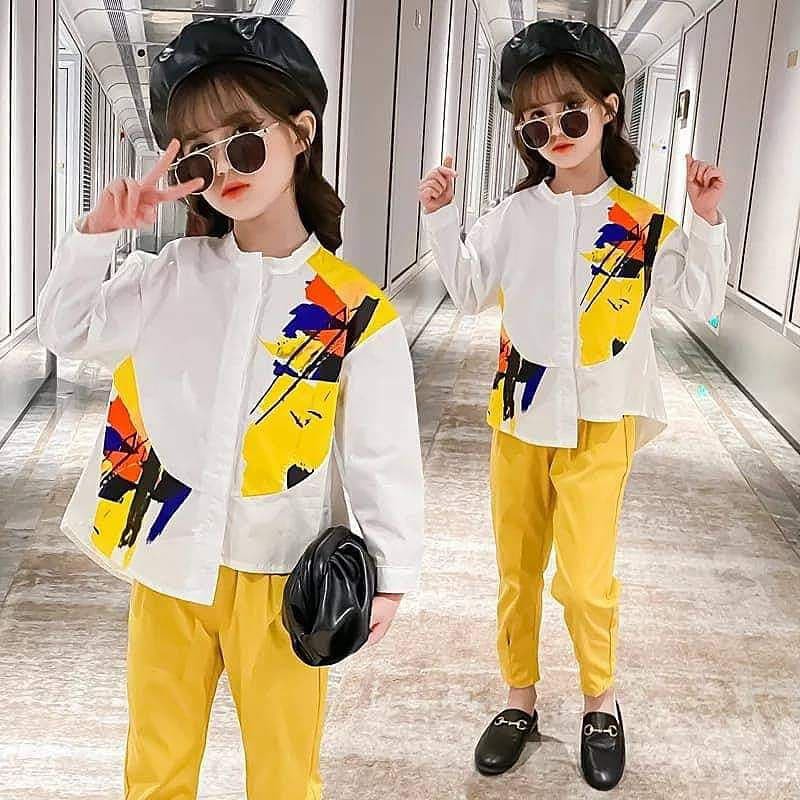 Setelan Anak Perempuan Abstract Yellow