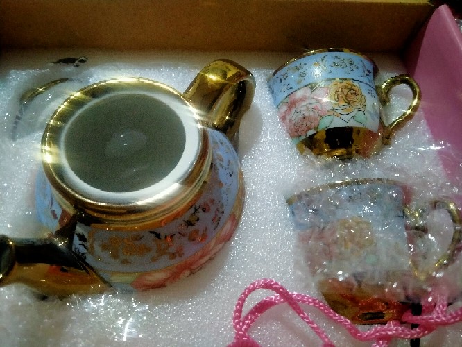 [lulu] Set Cangkir Teh 3in1 Keramik / Motif Bunga Rose Teapot Cup Porcelain / Teko Teh Hadiah Kado