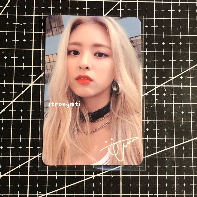 yuna icy sign [booked]