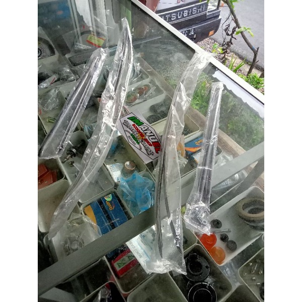 Lis slebor vespa super Lis tepong Vespa sprint bajai list clurit almunium variasi tepong vespa varia