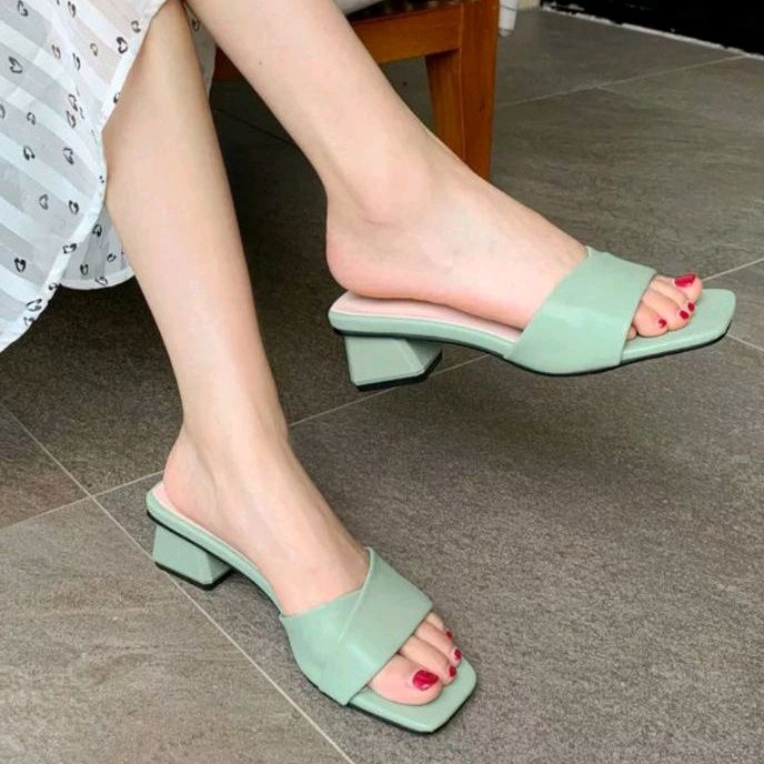 Sandal wanita terbaru kekinian hak 3cm model selop charly