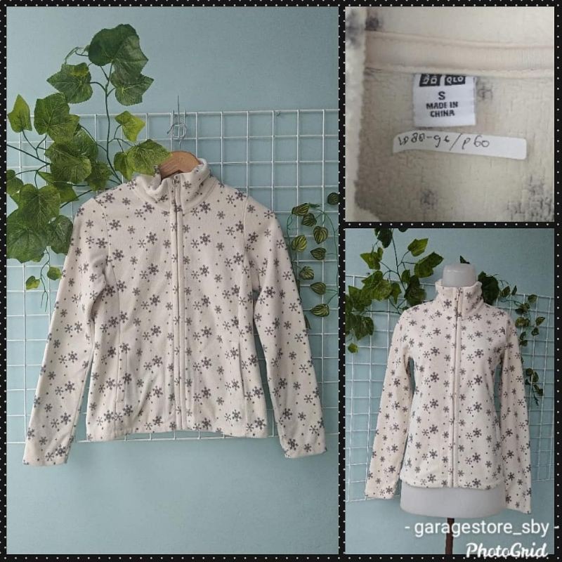 white fleece UNIQLO jacket