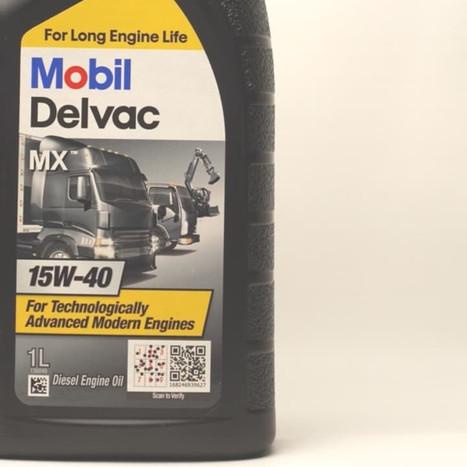 ✮ Oli mobil delvac 15w40/oli mesin diesel/oli mesin mobil delvac 15w40 ○