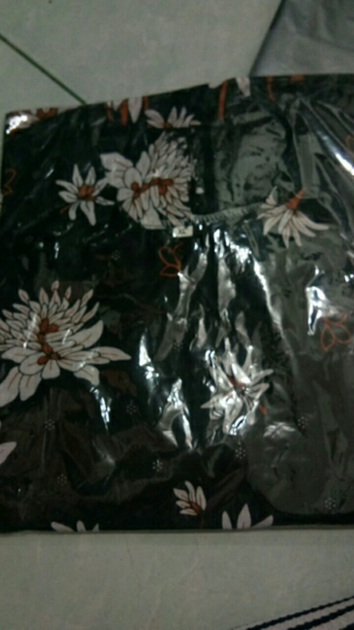 Maura Couple. Sania Ruffle Batik Couple