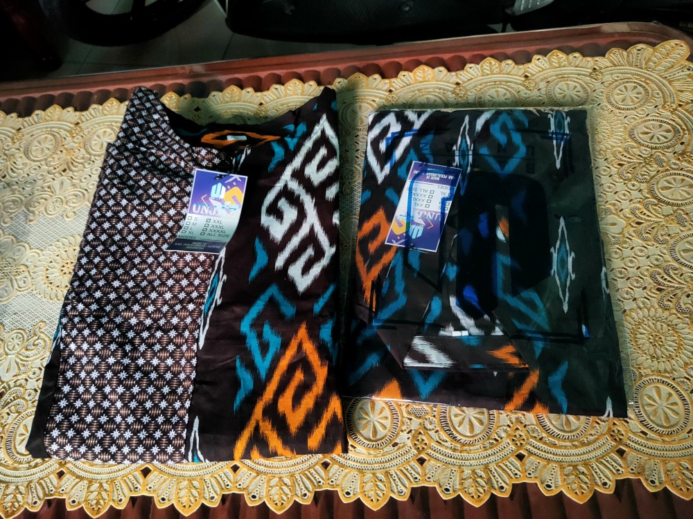 Couple Gamis Terbaru Kombinasi Elegan Ruffle Sarimbit Batik Etnic Ready Sampai Jumbo Ld 120