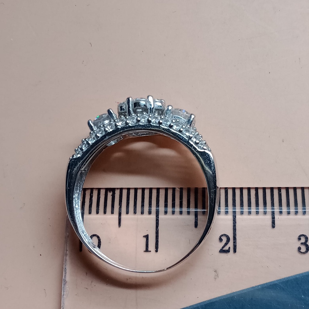 Cincin Emas 17K - 3.65 gr Kadar 750 - 86