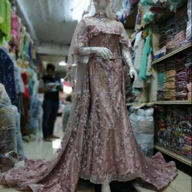 Gaun pengantin.. kebaya sayap..