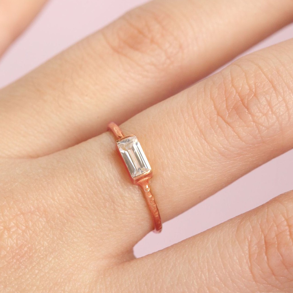 Baguette Ring - Cincin Zirconia Baguette Cut - LOULOUROSE