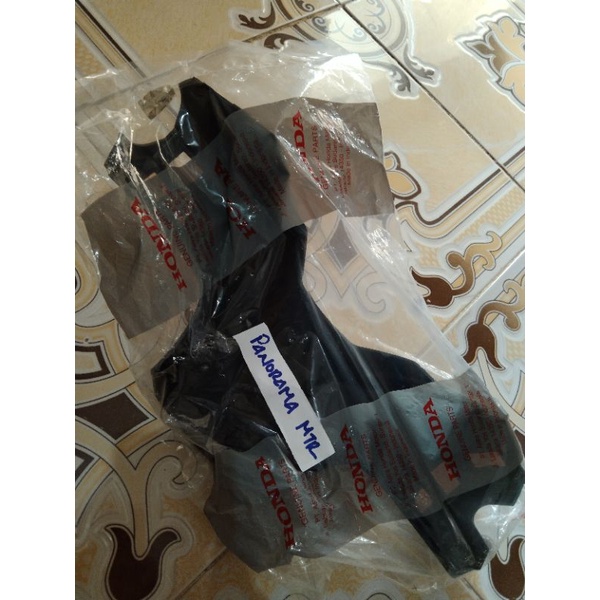 Batok belakang beat karbu  cover handel beat karbu original AHM