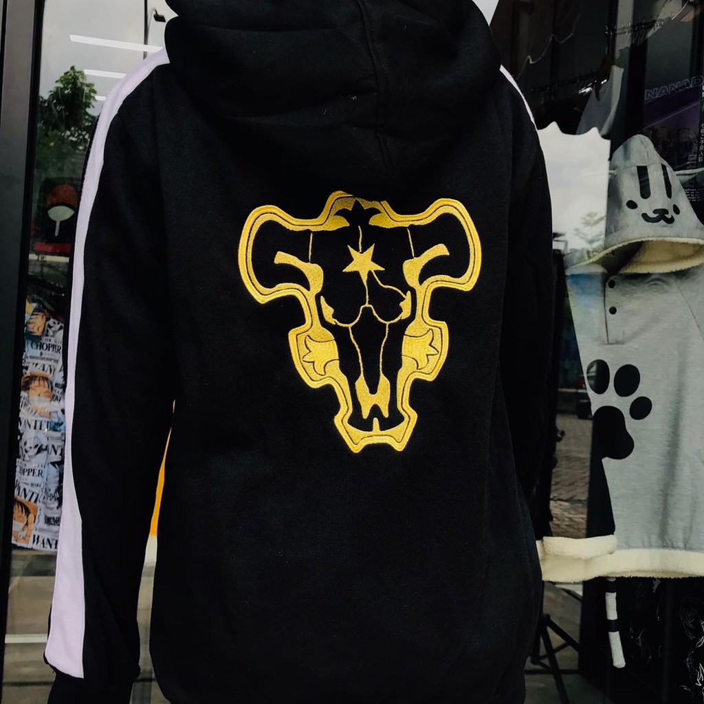 Sweater Blackbull Stripe Gold Embroidery Anime Manga Black Clover Premium Unisex