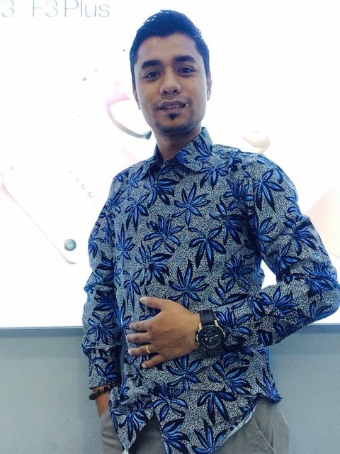 Colin Dion | Baju Batik Pria Lengan Pendek | Kemeja Batik Slimfit Warna Navy