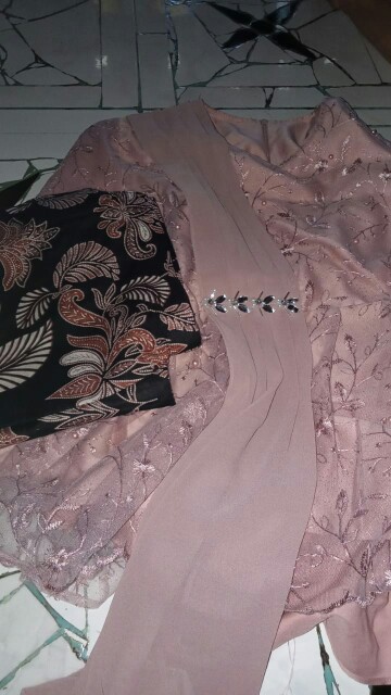 Maura Couple - Sania Ruffle Batik Couple Ori Ndoro Jowi Dnt Garansi Termurah Shopee - Cp Mote Dusty