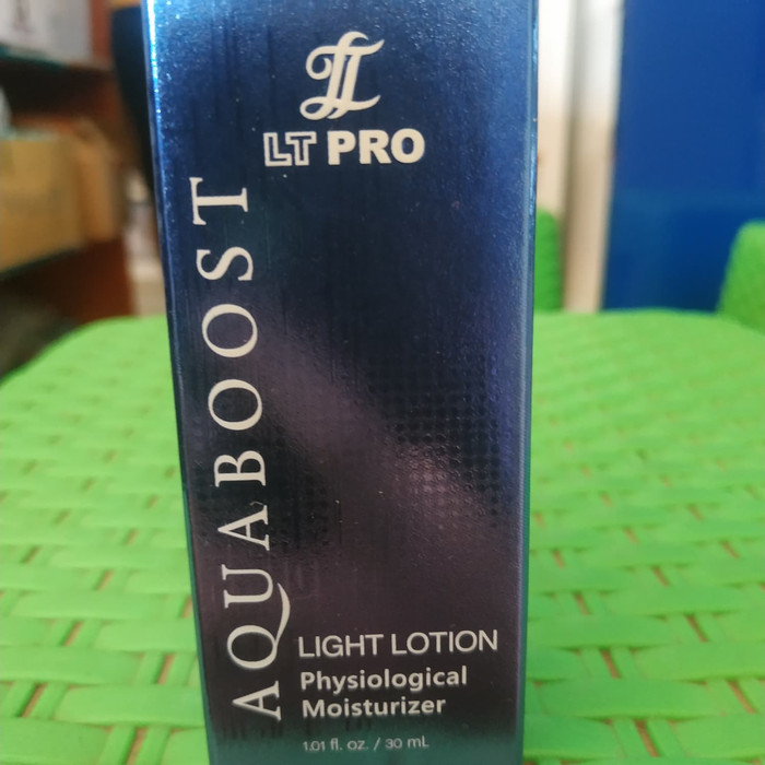 aquaboost light lotion physiological moisturizer / pelembab