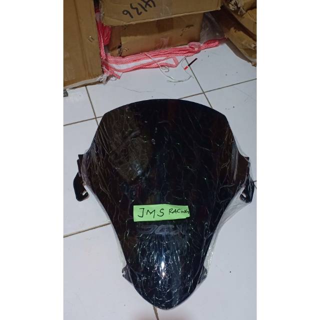 Winshiel visor honda pcx 150  pendek bening hitam riben